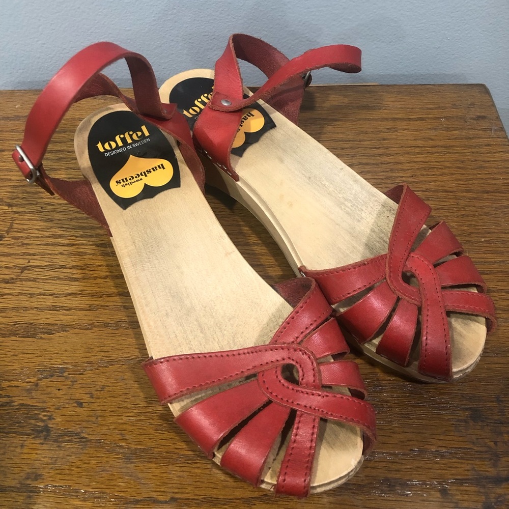 Swedish hasbeens cross strap low clog